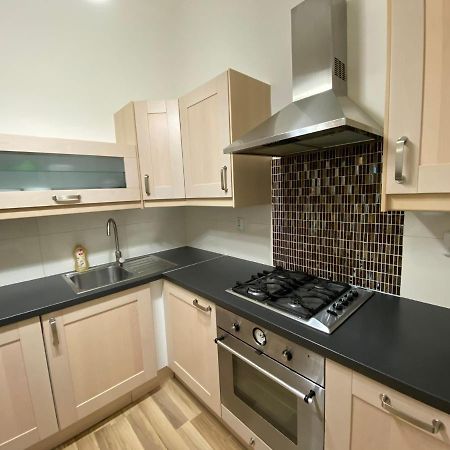 Spacious Apartment On Wenceslas Square ปราก ภายนอก รูปภาพ